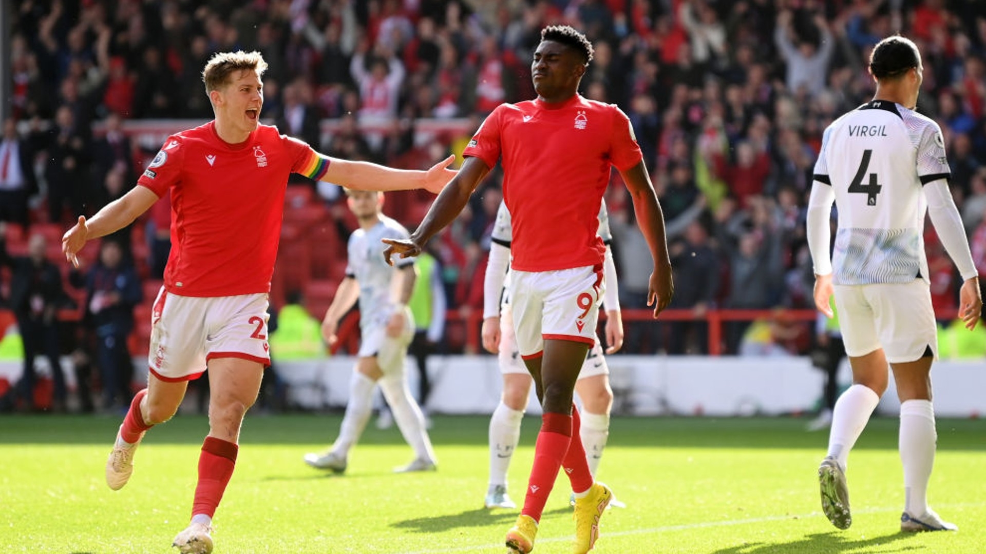 并不以比赛 并不以比赛